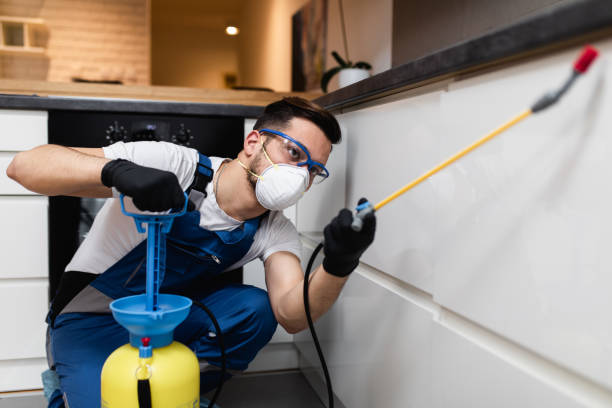 Best Commercial Pest Control Services  in Oxford, KS